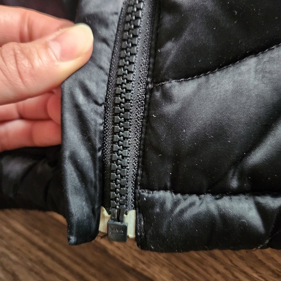 The North Face Women's Large 550 Fill Goose Down Puffer Vest Black Quilted - Picture 5 of 9